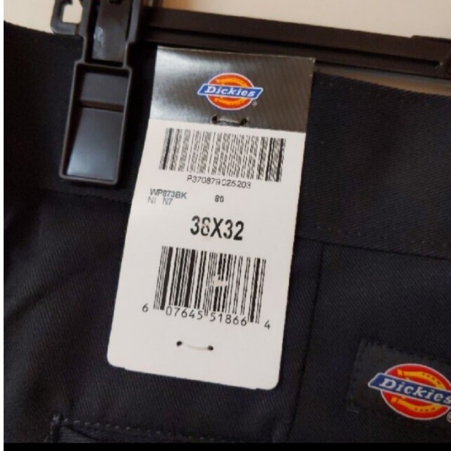 Dickies(ディッキーズ)の新品 38x32 BK スリムフィット ディッキーズ ブラック メンズのパンツ(ワークパンツ/カーゴパンツ)の商品写真