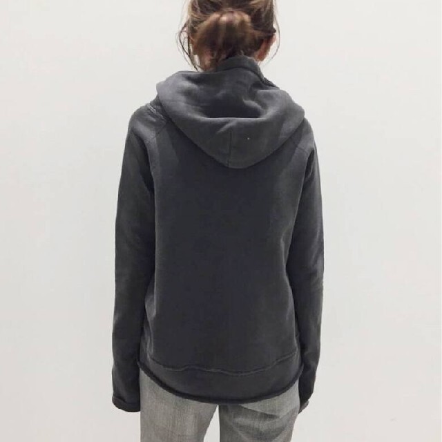 L'Appartement DEUXIEME CLASSE(アパルトモンドゥーズィエムクラス)のL'Appartement　NILI LOTAN(PRE) HOODIE S レディースのトップス(パーカー)の商品写真