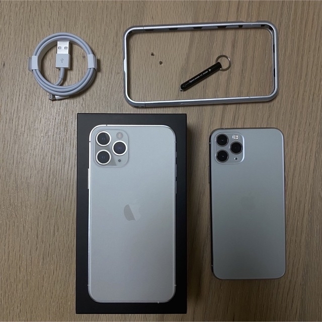 特価】 - Apple 【美品】iPhone11 SIMフリー シルバー 256GB pro