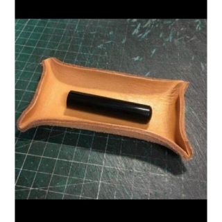 トチギレザー(栃木レザー)のワンコイン☺leather mini tray wild 刻印無料❕(インテリア雑貨)