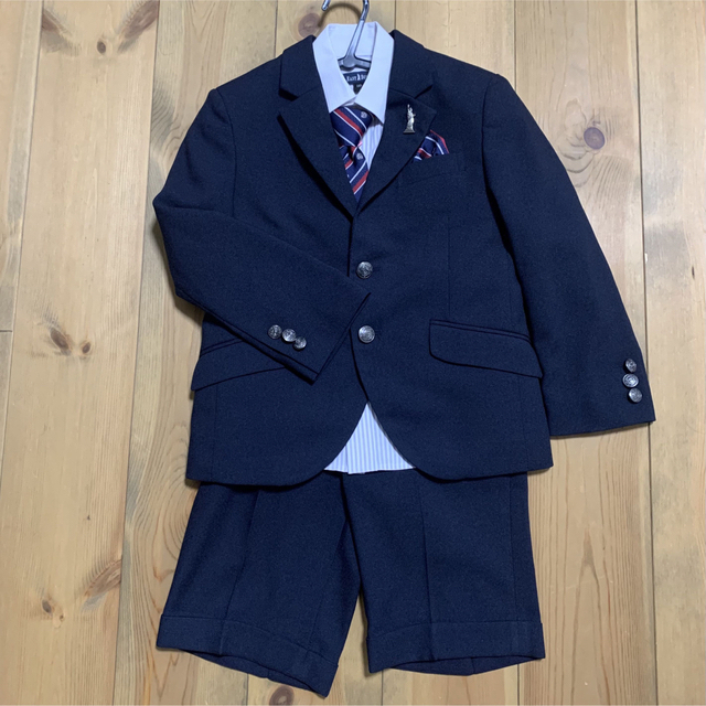 EASTBOY(イーストボーイ)の美品☆イーストボーイ　男児スーツ　サイズ110 キッズ/ベビー/マタニティのキッズ服男の子用(90cm~)(ドレス/フォーマル)の商品写真