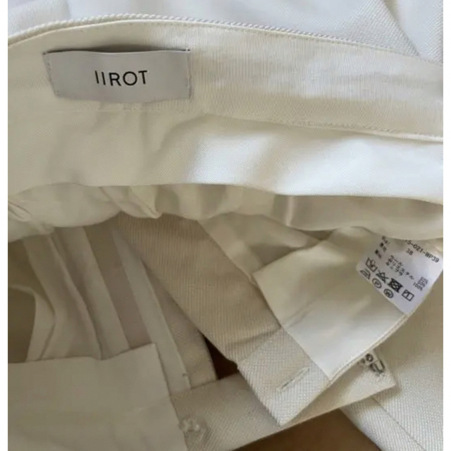 IIROT(イロット)の専用　IIROT パンツ レディースのパンツ(その他)の商品写真