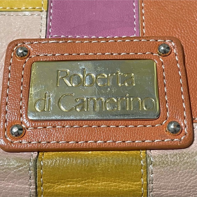 ROBERTA DI CAMERINO(ロベルタディカメリーノ)のRoberta di Camerine ロベルタ　ディ　カメリーノ　レザー長財布 レディースのファッション小物(財布)の商品写真