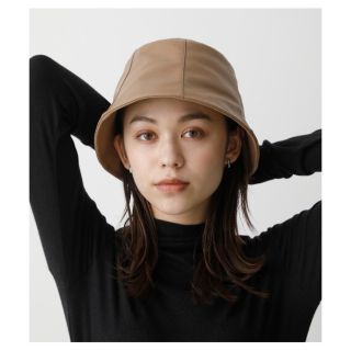 アズールバイマウジー(AZUL by moussy)のAZUL BY MOUSSY  フェイクレザーフレアハット(ハット)