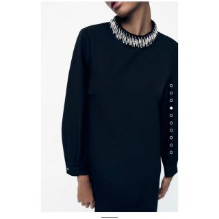 ザラ(ZARA)の【zara完売アイテム】ビーズネックミニワンピース(ミニワンピース)