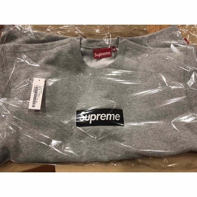 Supreme(シュプリーム)のsupreme Box Logo Crewneck メンズのトップス(スウェット)の商品写真