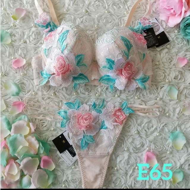 サルート♥29G 店舗限定 ラマン 愛人 E65 ソングM PI-