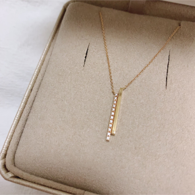 ete エテ パーティクルアシンメトリーネックレス ゴールド