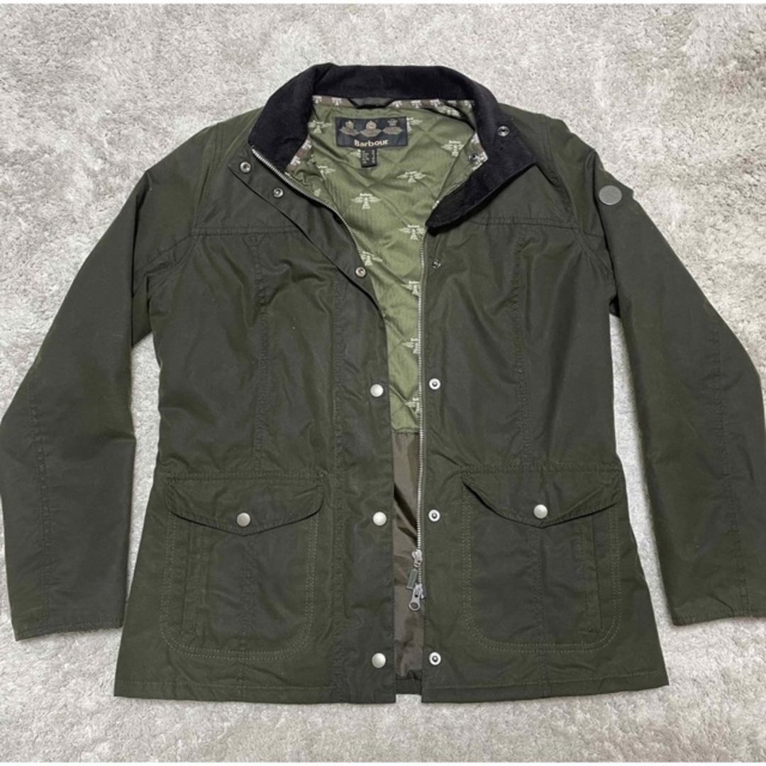 Barbour(バーブァー)の値下げ！バブアー　ジャケット　オイル加工　barbour レディースのジャケット/アウター(ブルゾン)の商品写真