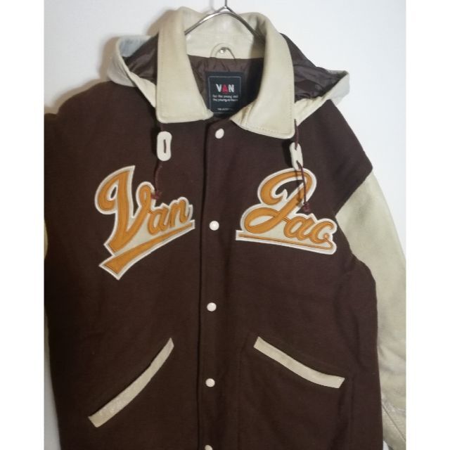 VAN(バン)の382 90年代 VAN JAC スタジャン レザー フーディー 刺繍ロゴ メンズのジャケット/アウター(スタジャン)の商品写真