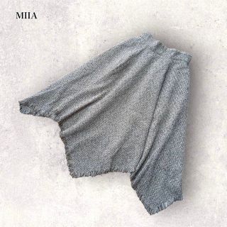 ミーア(MIIA)のミーア 上品な女性らしい雰囲気のツイードスカート ベージュ 黒 白 サイズフリー(ロングスカート)