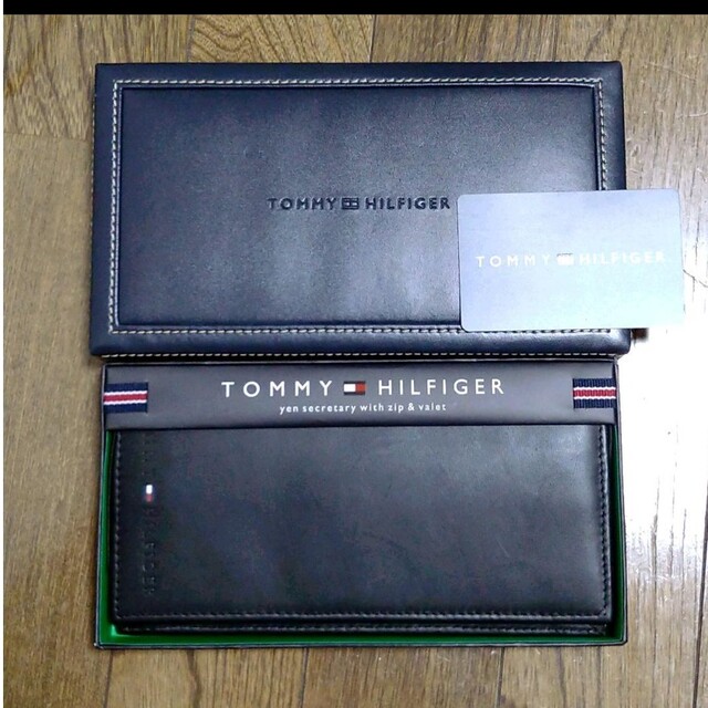 値下げ トミーフィルフィガー 長財布 箱付き | フリマアプリ ラクマ