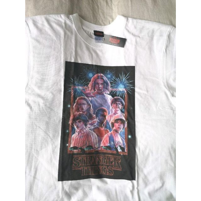 stranger things ストレンジャーシングス Netflix 公式 L メンズのトップス(Tシャツ/カットソー(半袖/袖なし))の商品写真