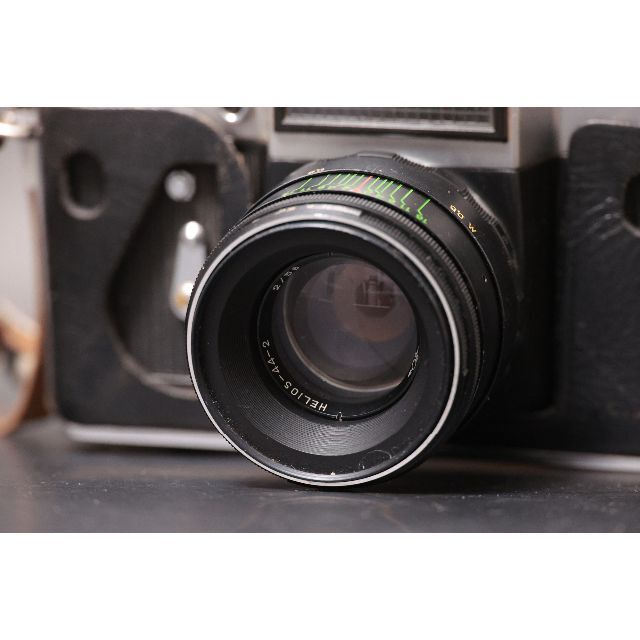 一眼レフ ゼニット Zenit-E Helios-44-2 スマホ/家電/カメラのカメラ(フィルムカメラ)の商品写真