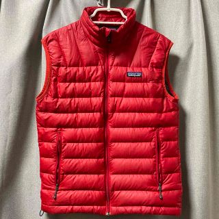 パタゴニア(patagonia)のパタゴニア　ダウン　ベスト　XS 赤(ダウンベスト)