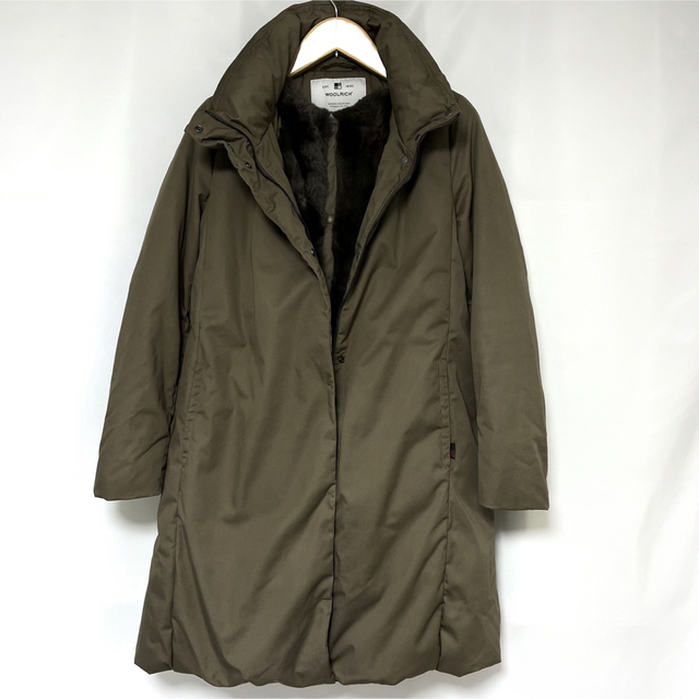 WOOLRICH(ウールリッチ)のWOOLRICH × UA 別注 20AW COCOON ダウンコート M レディースのジャケット/アウター(ダウンコート)の商品写真