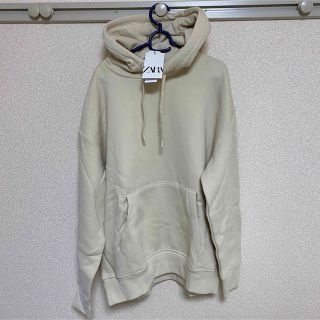 ザラ(ZARA)の専用新品・未使用　ZARA ザラ　パーカー　ベージュ　XLサイズ(パーカー)