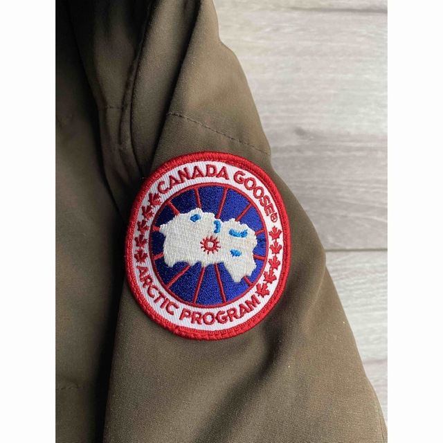 CANADA GOOSE(カナダグース)のカナダグース⭐︎M size⭐︎マッケンジー⭐︎ レディースのジャケット/アウター(ダウンコート)の商品写真