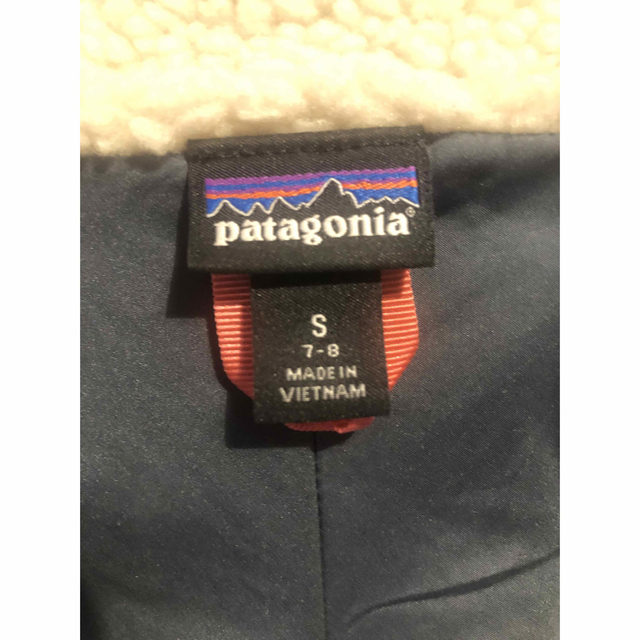 patagonia(パタゴニア)のパタゴニア　キッズ　ボアジャケット キッズ/ベビー/マタニティのキッズ服女の子用(90cm~)(ジャケット/上着)の商品写真