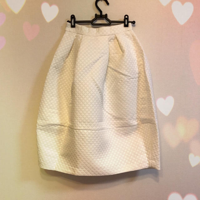 Lilidia(リリディア)の新品☆Lilidia☆ホワイトコクーンスカート レディースのスカート(ひざ丈スカート)の商品写真