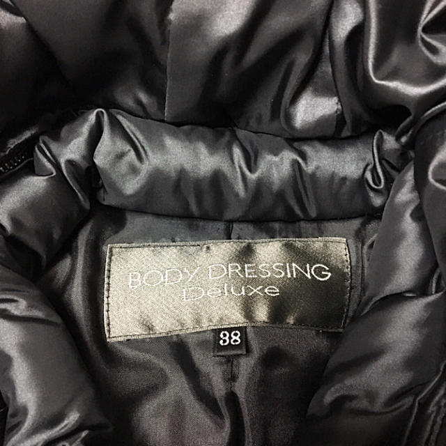 BODY DRESSING Deluxe(ボディドレッシングデラックス)の【最終値下・美品】ボディドレッシングデラックス  フォックスファーのダウンコート レディースのジャケット/アウター(ダウンコート)の商品写真