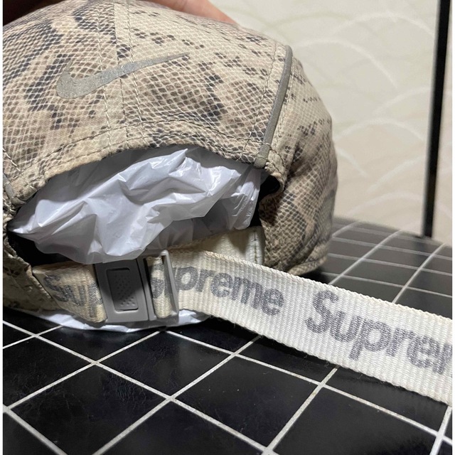 Supreme(シュプリーム)のSupreme Nike Air Max Snakeskin SS 16 メンズの帽子(キャップ)の商品写真