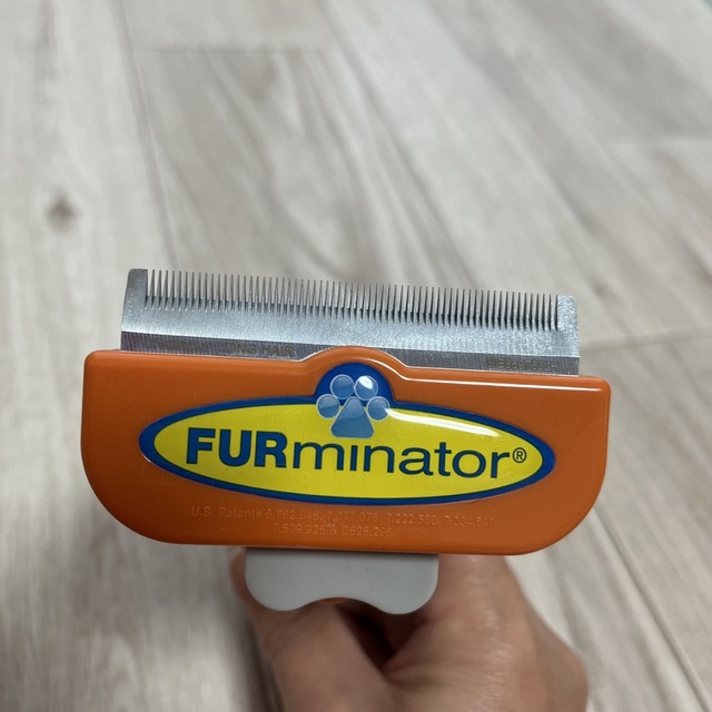 FURminator(ファーミネーター)の【美品】FURminator 正規品 スリッカー 中型長毛犬用 M その他のペット用品(犬)の商品写真