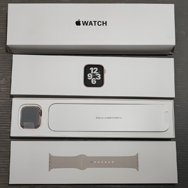 Apple Watch(アップルウォッチ)のApple Watch SE GPSモデル SGAL MKQ03J/A スマホ/家電/カメラのスマートフォン/携帯電話(その他)の商品写真