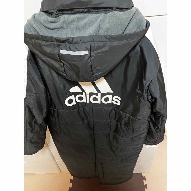 専用 adidas ACミラン ベンチコート