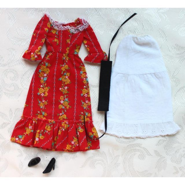 Barbie OUTFIT: PLEASANTLY PEASANT #3360 エンタメ/ホビーのエンタメ その他(その他)の商品写真