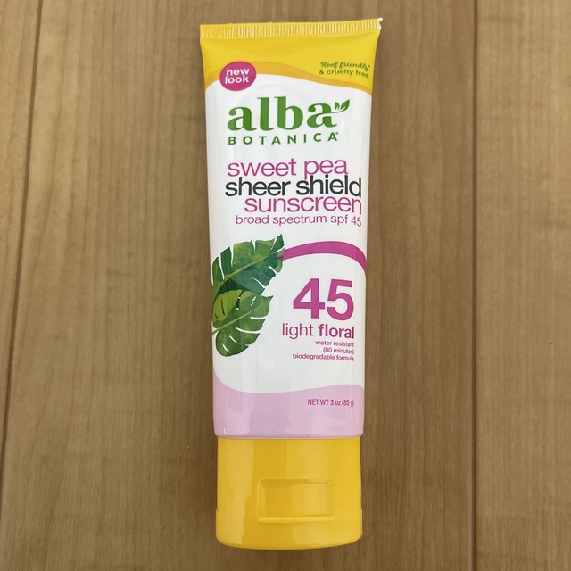 ALBA(アルバ)のalba BOTANICAL sweet pea sunscreen コスメ/美容のボディケア(日焼け止め/サンオイル)の商品写真