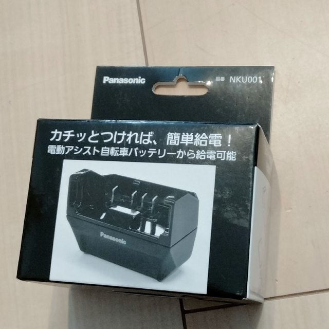 Panasonic(パナソニック)のNKU001 電動自転車バッテリーから給電　USB出力アダプター スマホ/家電/カメラのPC/タブレット(PC周辺機器)の商品写真