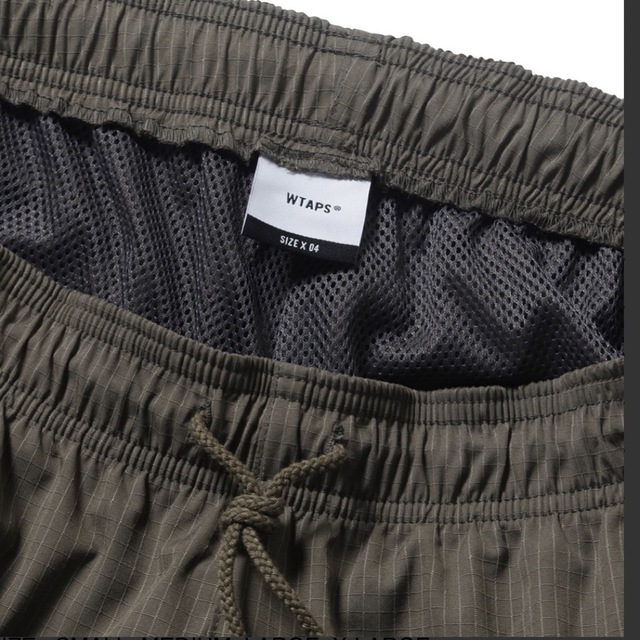 W)taps(ダブルタップス)のwtaps 22aw INCOM 01 TROUSERS★M★ナイロンパンツ★ メンズのパンツ(ワークパンツ/カーゴパンツ)の商品写真