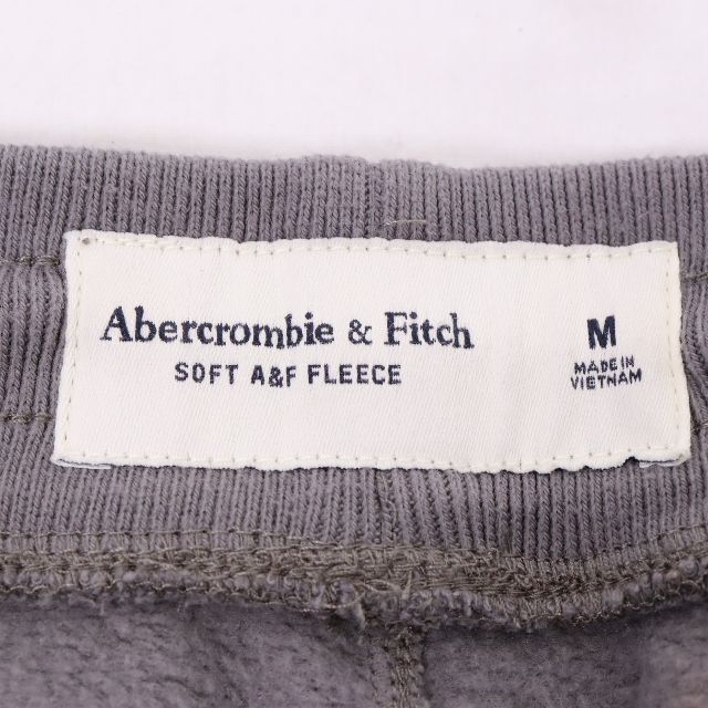 Abercrombie&Fitch(アバクロンビーアンドフィッチ)のAbercrombie&Fitch アバクロンビー　ハーフパンツ　メンズ　グレー メンズのパンツ(ショートパンツ)の商品写真