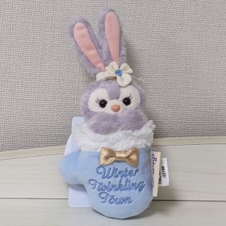 ディズニー(Disney)のウィンタートゥインクリングタウン ステラルー ぬいぐるみチャー ぬいば バッジ(キャラクターグッズ)