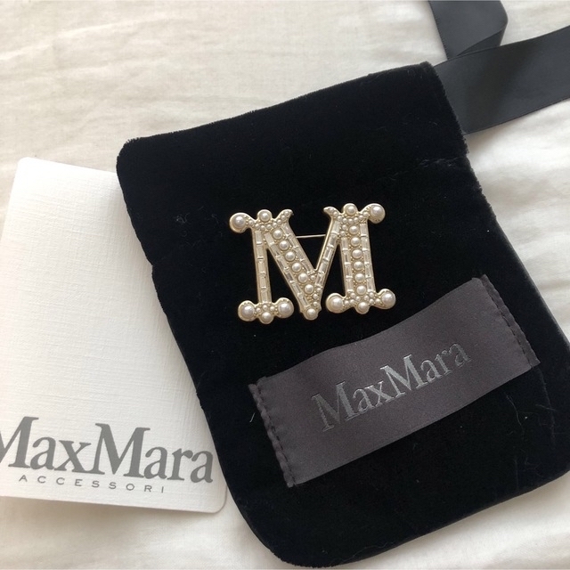 ブローチ/コサージュMax Mara マックスマーラ  キラキラ＆パール M ブローチ