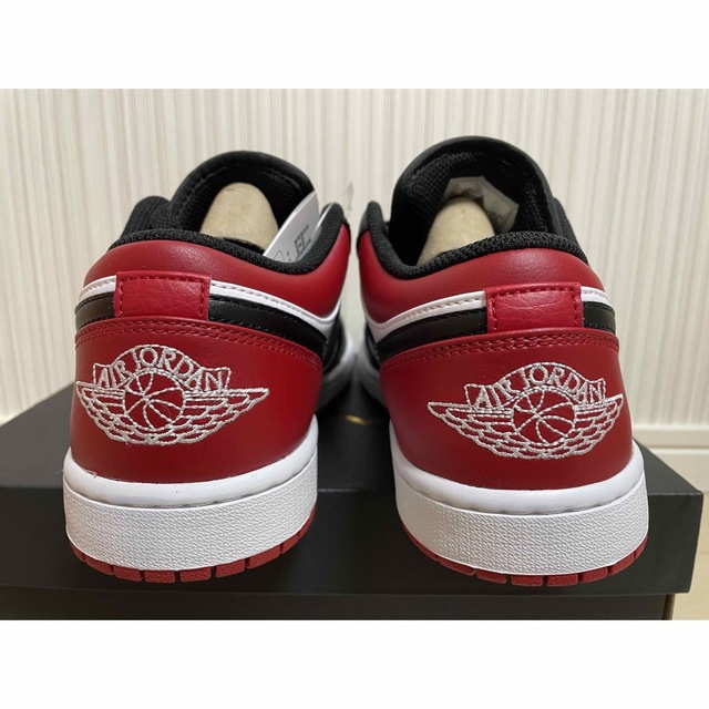 NIKE(ナイキ)のNike Air Jordan 1 Low Bred Toe メンズの靴/シューズ(スニーカー)の商品写真