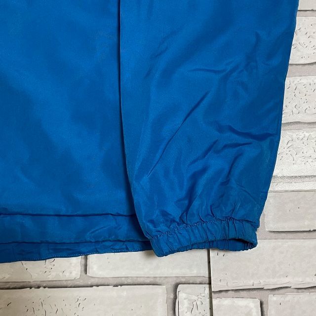 UMBRO(アンブロ)の人気 umbro ナイロンジャケット ロゴプリント ブルー キッズ152cm  キッズ/ベビー/マタニティのキッズ服男の子用(90cm~)(ジャケット/上着)の商品写真