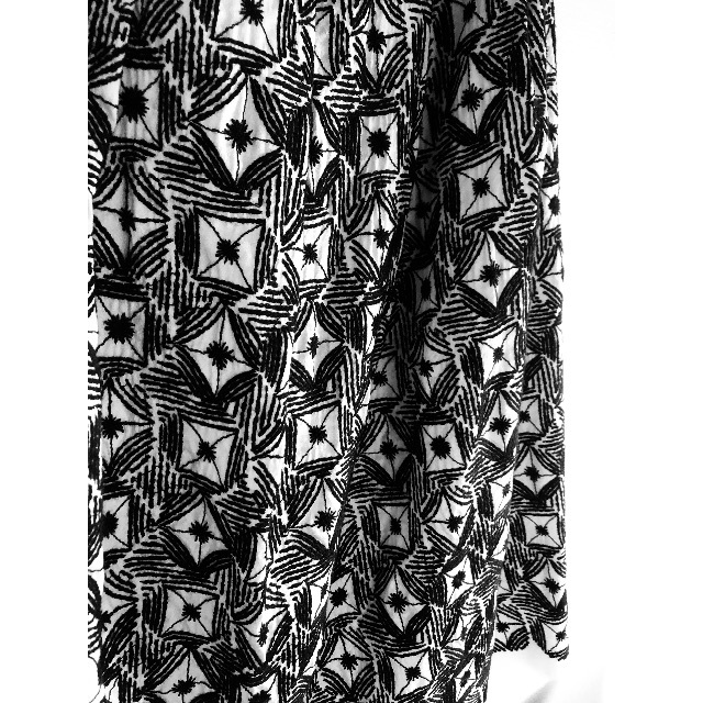 mina perhonen(ミナペルホネン)のミナペルホネン　スカート 38 レディースのスカート(ロングスカート)の商品写真