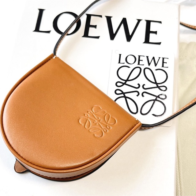 【新品未使用】LOEWE ミニヒールポーチショルダー アナグラム カーフレザー