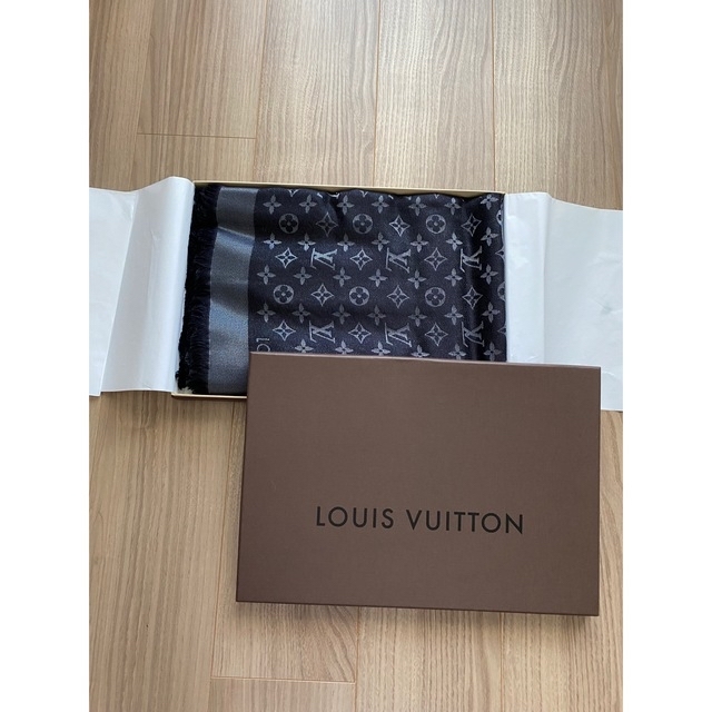LOUIS VUITTON(ルイヴィトン)のM75123 ショール・モノグラム シャイン レディースのファッション小物(ストール/パシュミナ)の商品写真