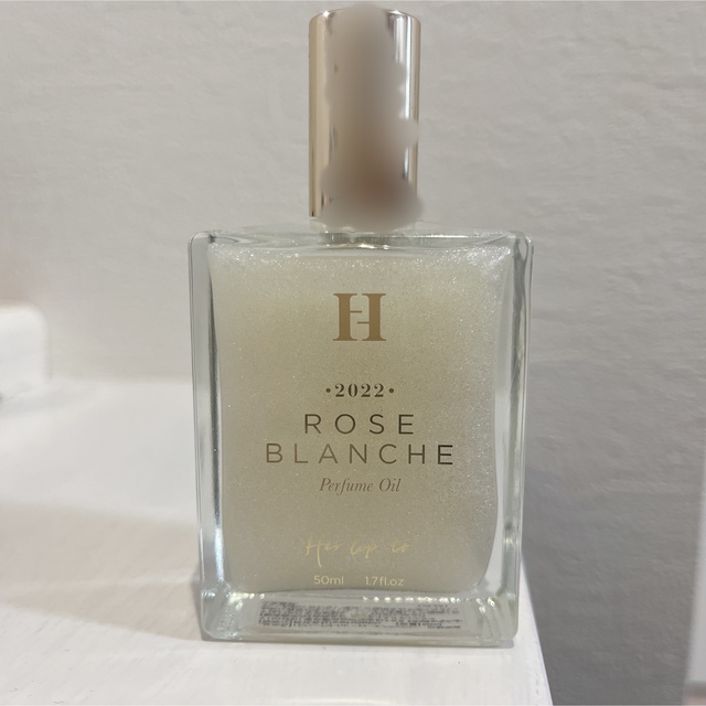 Her lip to(ハーリップトゥ)のHerlipto Perfume Oil - ROSE BLANCHE - コスメ/美容の香水(香水(女性用))の商品写真