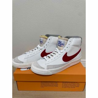 ナイキ(NIKE)の新品　ナイキ　ブレーザーMID '77(スニーカー)