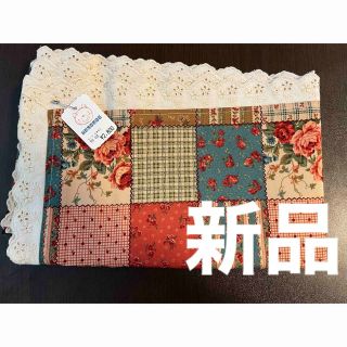 【新品】110ｾﾝﾁ×110ｾﾝﾁテーブルクロス(日用品/生活雑貨)