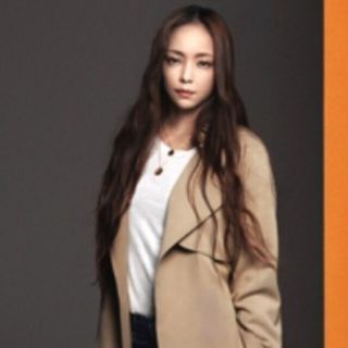 エイチアンドエム(H&M)のH＆M  安室奈美恵  コラボ白 ロング Tシャツ完売 限定(シャツ/ブラウス(長袖/七分))