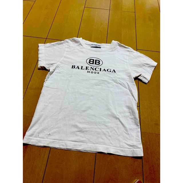 バレンシアガ　Tシャツ　レディース