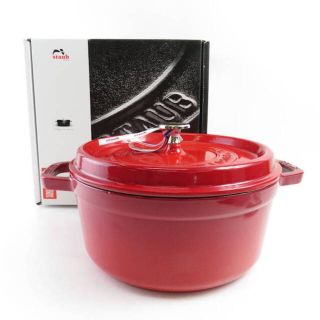 ストウブ(STAUB)の未使用 STAUB ストウブ ピコココットラウンド 両手鍋 1点 レッド系 鋳鉄 24cm チェリー 40509-835 調理器具 料理 SU3566Z (鍋/フライパン)