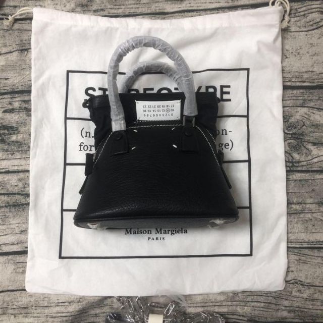 高級品市場バッグショルダーバッグ 【美品】Maison Margiela 5AC メゾンマルジェラ