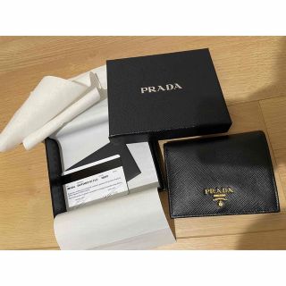 プラダ(PRADA)のPRADA 二つ折り財布 美品(財布)