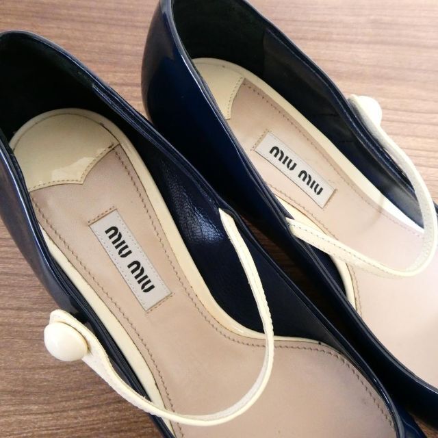 miumiu - 美品 ミュウミュウ ビジュー パテントレザー ストラップ
